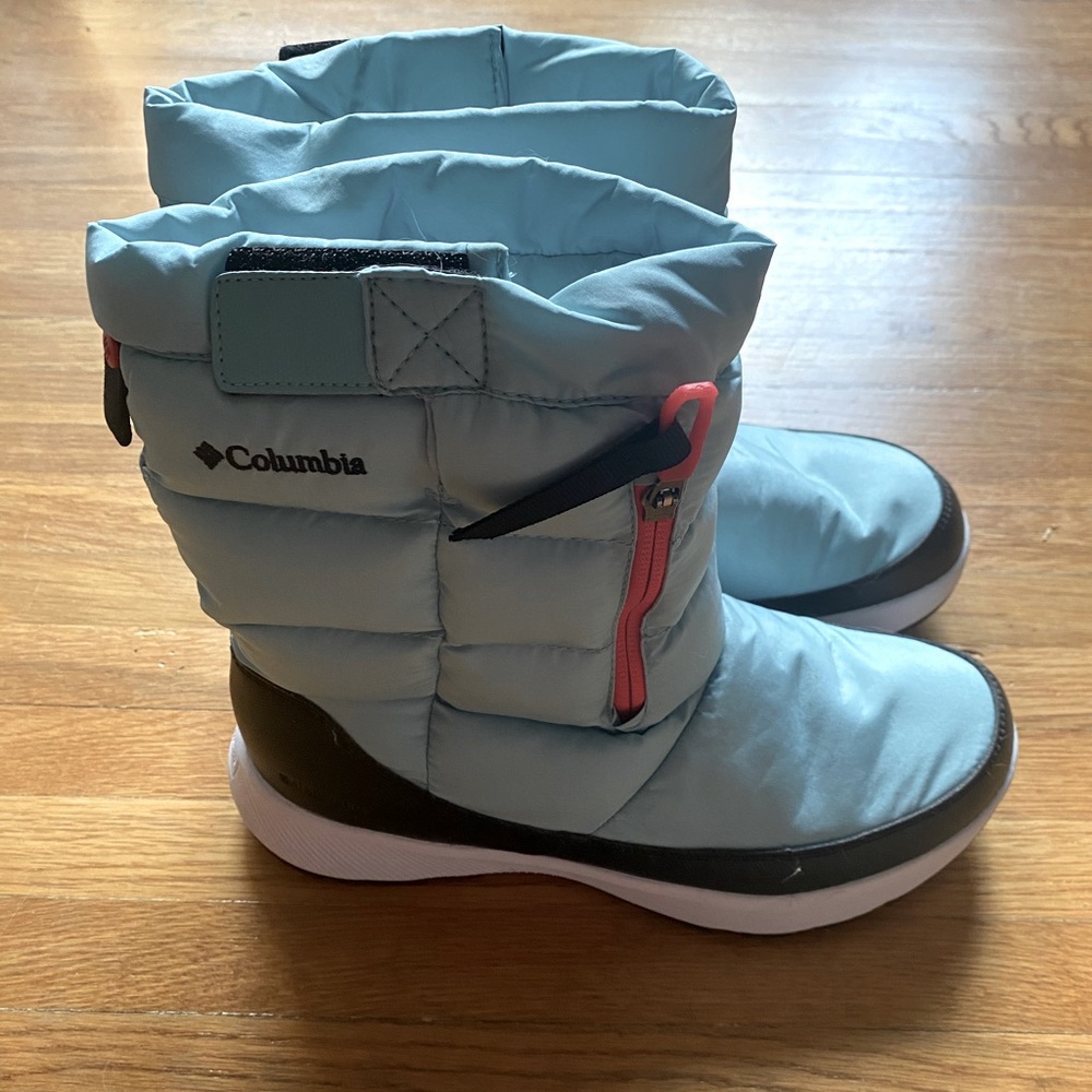 Light Blue Columbia Winter Boots